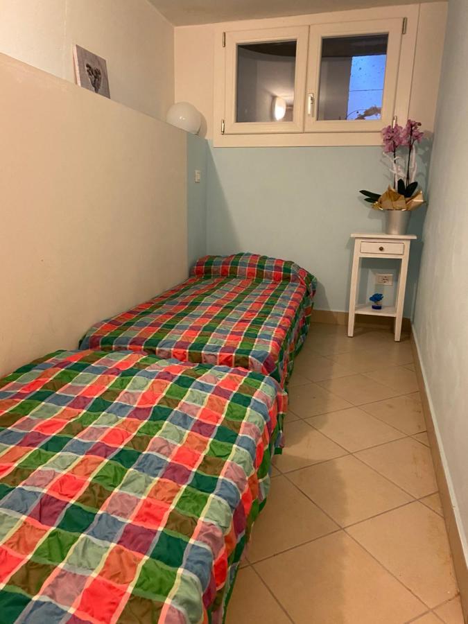 Casa Vacanze Gardiolina San Felice del Benaco Esterno foto