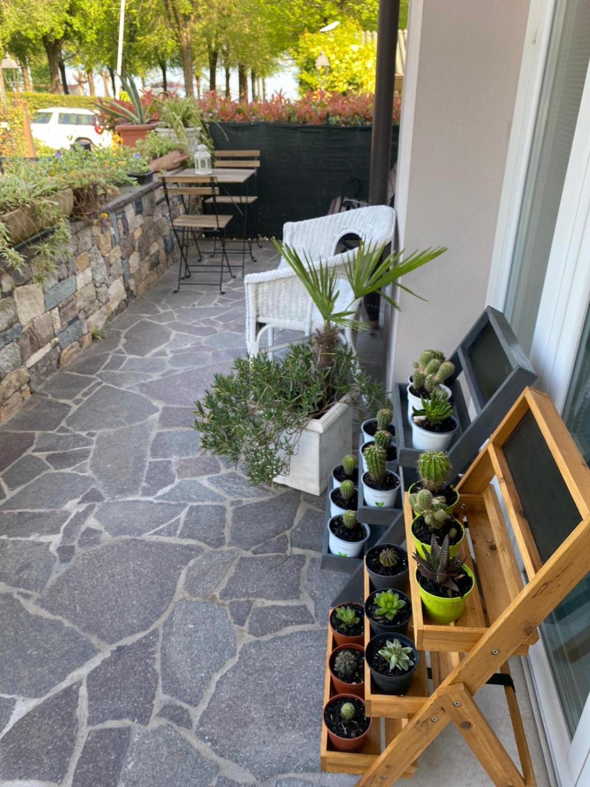 Casa Vacanze Gardiolina San Felice del Benaco Esterno foto