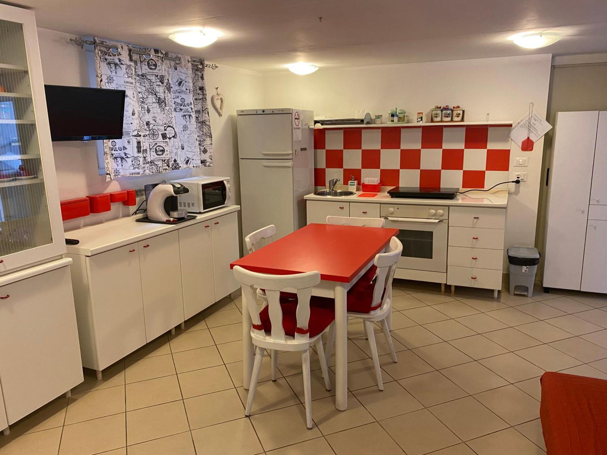 Casa Vacanze Gardiolina San Felice del Benaco Esterno foto